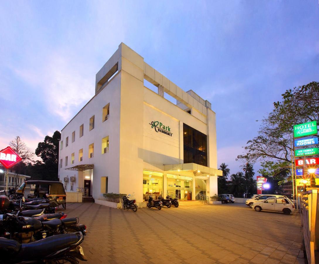Hotel Park Residency Kuttiyadi Kuttyadi Eksteriør bilde